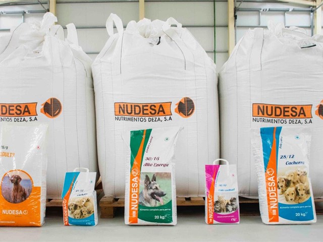 Pienso para perros y gatos